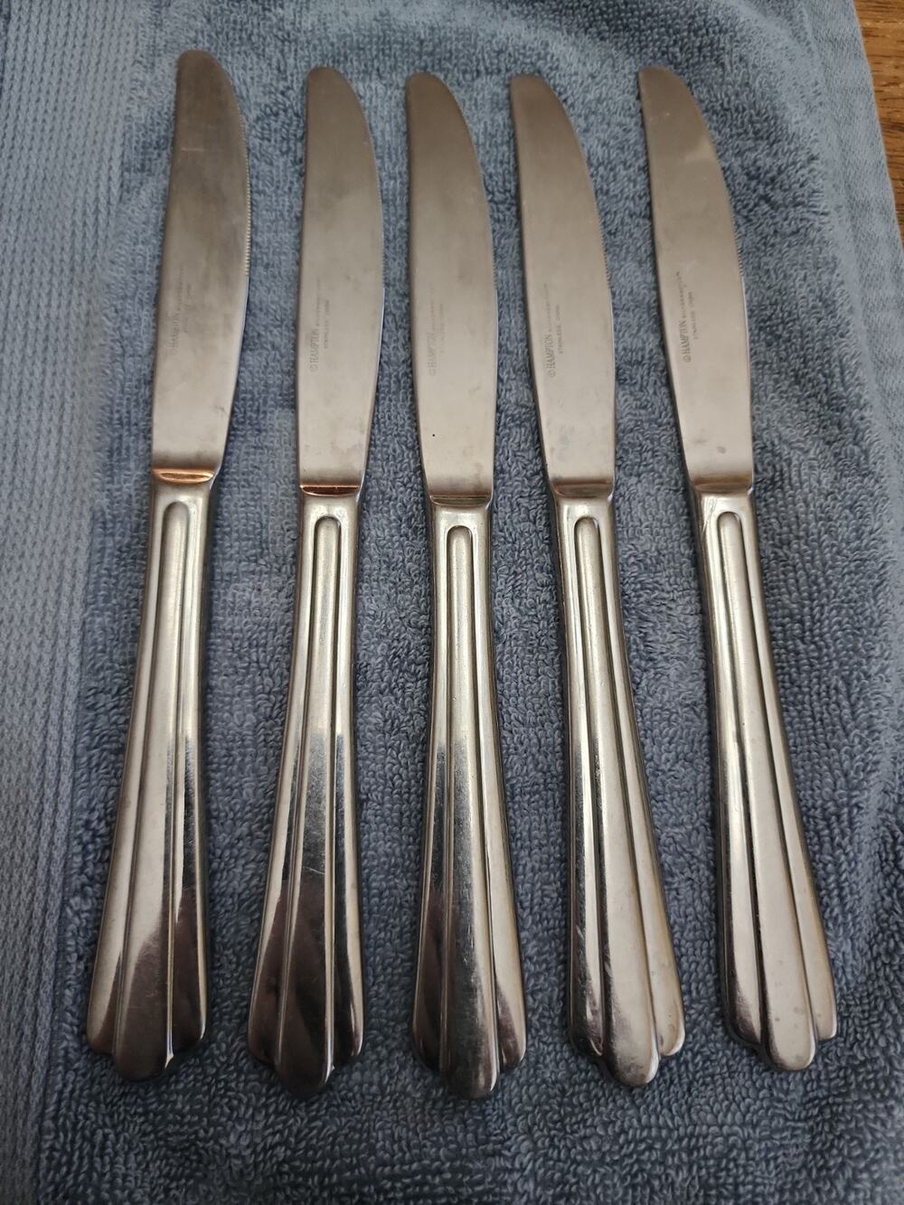 Lot Of 5 Argent Orfèvres Hampton Silversmith (Stainless) Modern Solid Knives